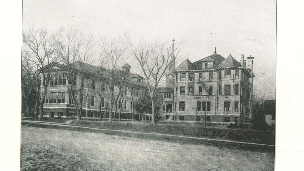 Black & White Picture of University Hospital, 1905